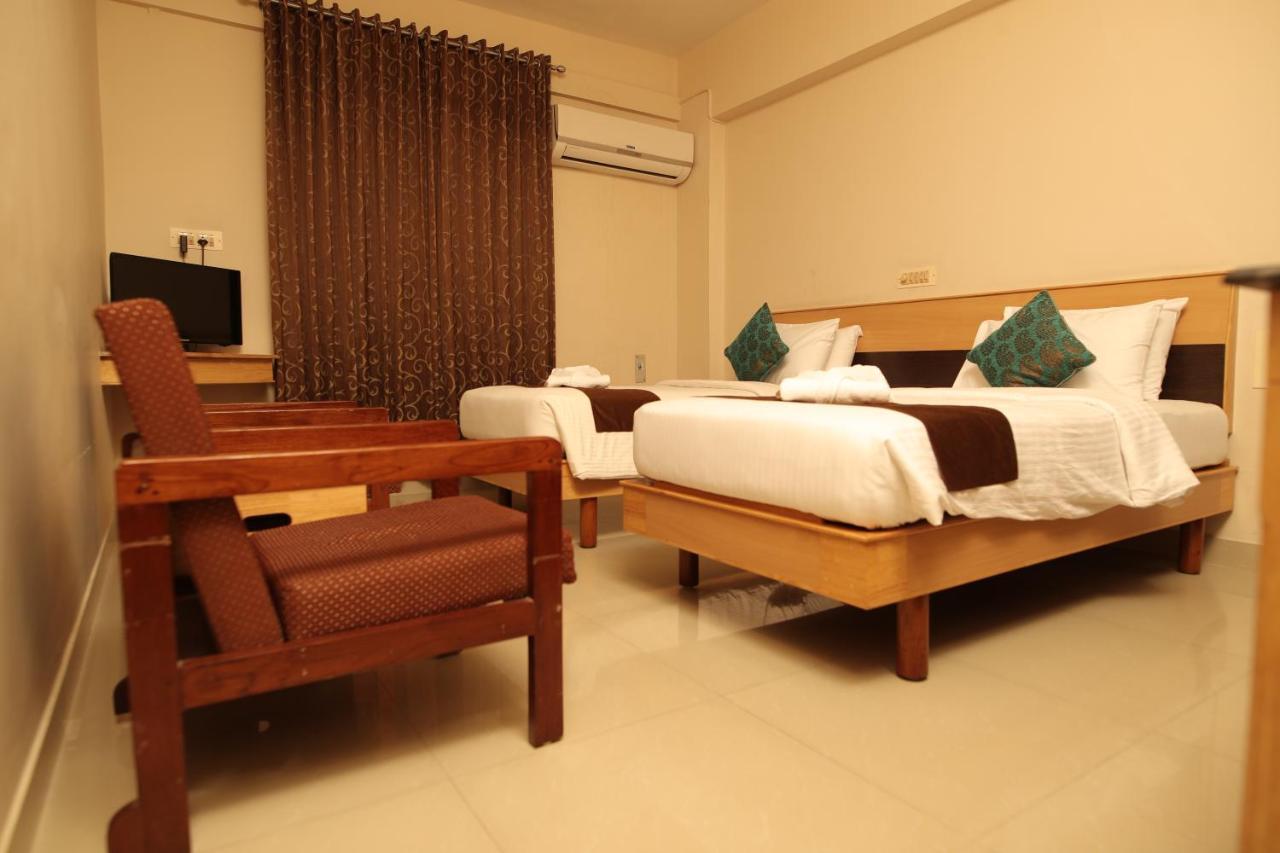 Hotel Highland Thiruvananthapuram Екстериор снимка